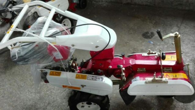 點擊查看詳細信息<br>標(biāo)題：開溝機 閱讀次數(shù)：1848