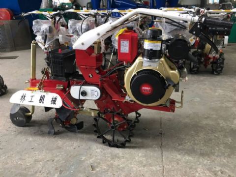 點擊查看詳細信息<br>標(biāo)題：開溝機 閱讀次數(shù)：2027